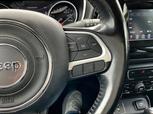 Used 2020 Jeep Compass Latitude image 18