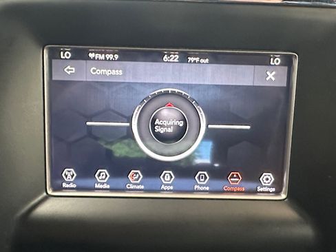Used 2019 Jeep Grand Cherokee Laredo RWD image 14