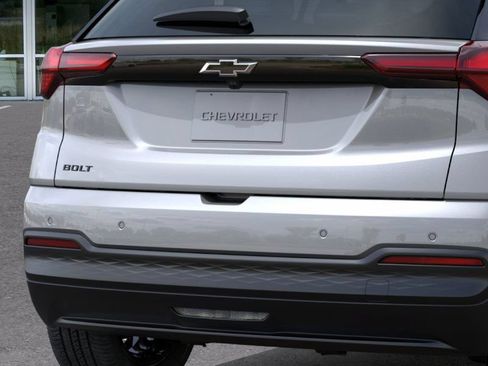 New 2027 Chevrolet Bolt LT w/ Comfort Package FWD image 17