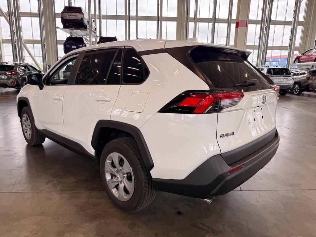 Used 2023 Toyota RAV4 LE FWD image 5