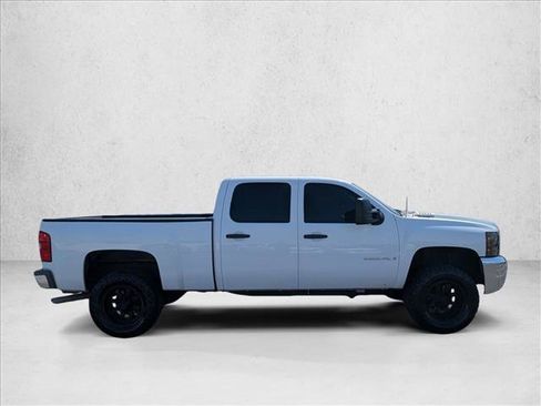 Used 2008 Chevrolet Silverado 2500 W/T AWD/4WD image 4