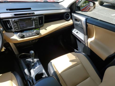 Used 2017 Toyota RAV4 XLE image 14