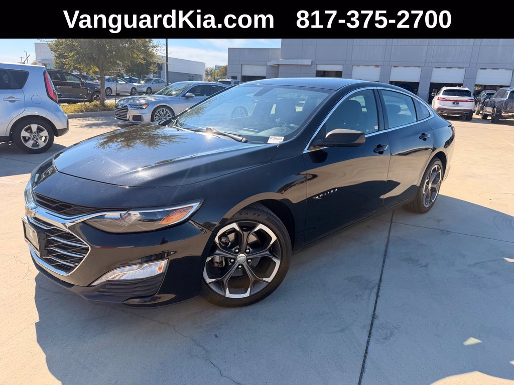 Used 2022 Chevrolet Malibu LT FWD image 1