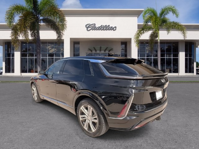 Used 2024 Cadillac Lyriq Tech w/ Driver Assist Package AWD/4WD image 11
