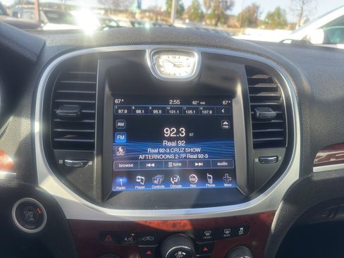 Used 2012 Chrysler 300 Limited image 14