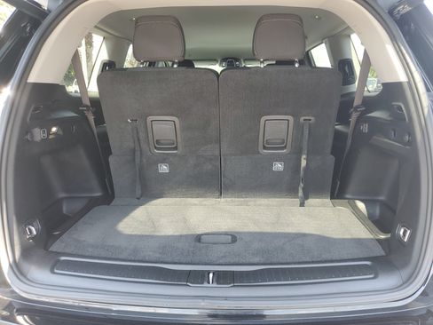 Used 2021 Jeep Grand Cherokee L Laredo w/ Luxury Tech Group I RWD image 8