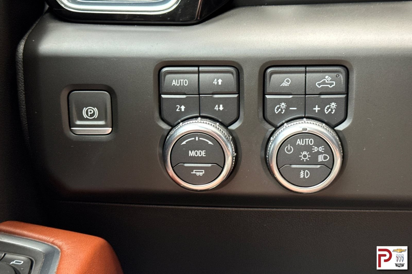 Certified 2024 GMC Sierra 1500 Denali Ultimate AWD/4WD image 31