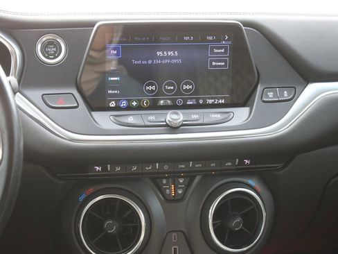 Used 2019 Chevrolet Blazer LT image 10