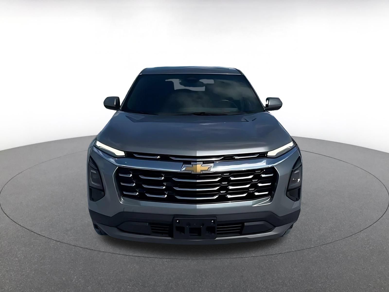 Used 2025 Chevrolet Equinox LT FWD image 4