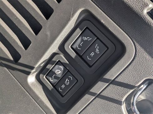 Used 2025 Chevrolet Traverse RS w/ LPO, Floor Liner Package image 13