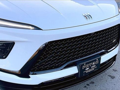 Used 2025 Buick Enclave Sport Touring image 34