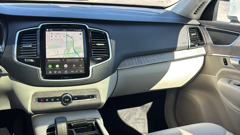 Certified 2024 Volvo XC90 B6 Plus AWD/4WD image 8