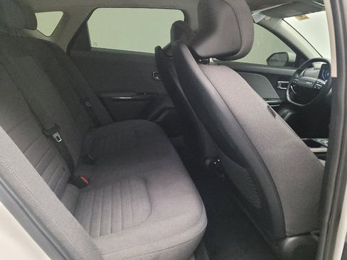Used 2025 Kia K4 EX FWD image 19