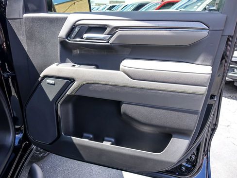 Used 2022 Chevrolet Silverado 1500 ZR2 w/ Technology Package AWD/4WD image 30