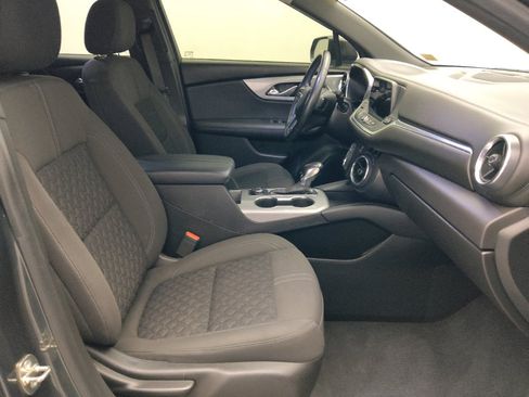Used 2019 Chevrolet Blazer LT FWD image 21