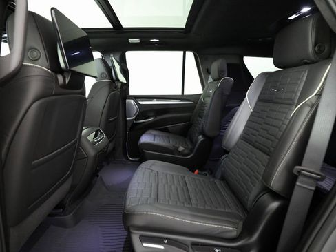 Used 2026 Cadillac Escalade V w/ LPO, Onyx Lite Package image 15