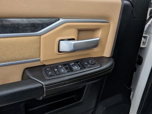 Used 2019 RAM 3500 Big Horn image 9