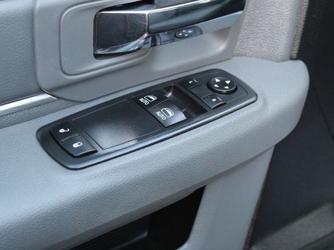 Used 2017 RAM 3500 Tradesman w/ Chrome Appearance Group image 18