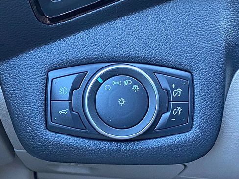 Used 2018 Ford Escape SEL image 51