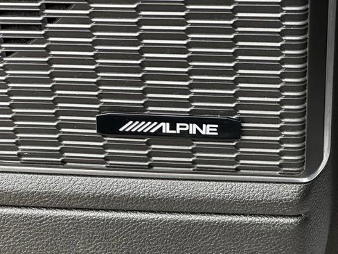 Used 2023 Jeep Grand Cherokee L Overland w/ Luxury Tech Group IV RWD image 25