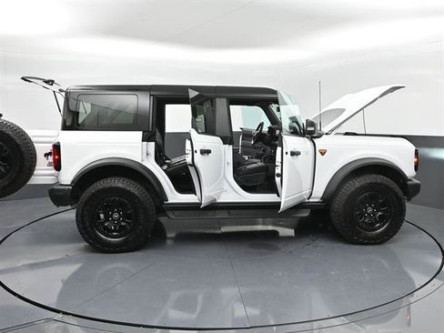 Certified 2025 Ford Bronco Badlands AWD/4WD image 54