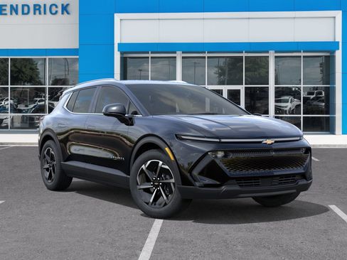 New 2026 Chevrolet Equinox EV LT AWD/4WD image 9