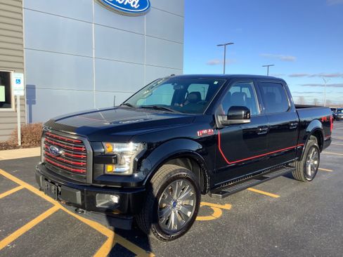 Used 2017 Ford F150 Lariat image 2