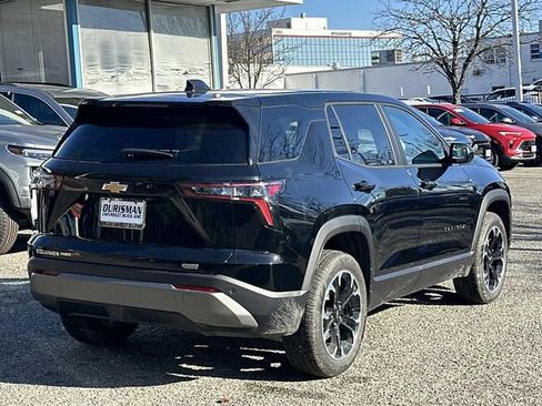 New 2026 Chevrolet Equinox LT w/ Convenience Package II image 2