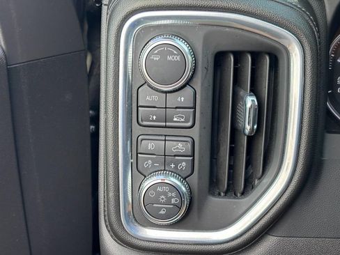 Used 2022 GMC Sierra 1500 SLT w/ SLT Premium Plus Package AWD/4WD image 17