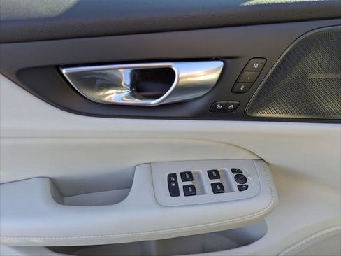 Used 2024 Volvo V60 B5 Cross Country Plus w/ Protection Package Premier image 11