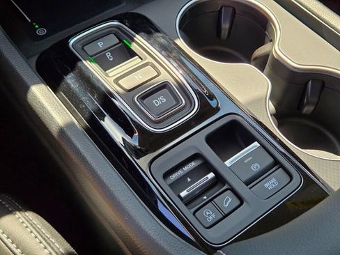 New 2026 Honda Pilot Touring image 17