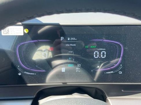 Certified 2025 Kia Sportage EX AWD/4WD image 25