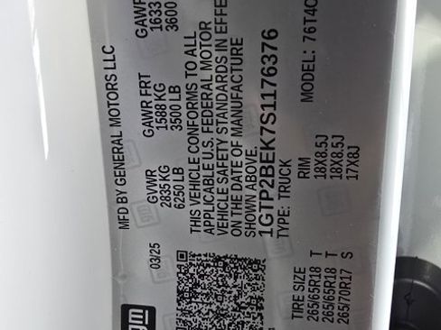 New 2025 GMC Canyon Elevation w/ Convenience Package image 28