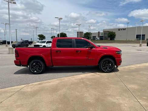 Used 2025 RAM 1500 Big Horn AWD/4WD image 4
