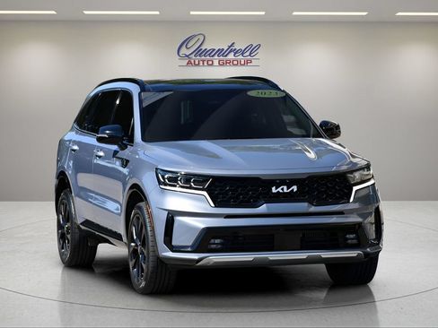 Used 2023 Kia Sorento SX AWD/4WD image 2