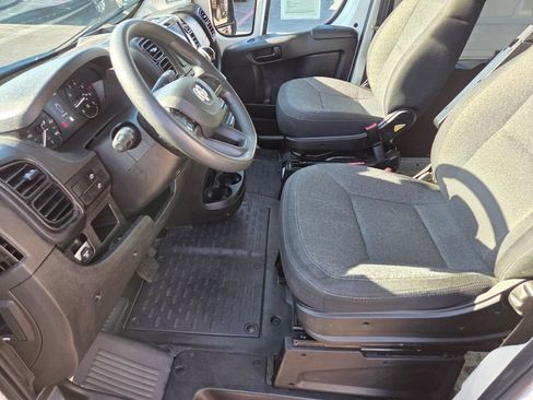 Used 2022 RAM ProMaster 2500 FWD image 13