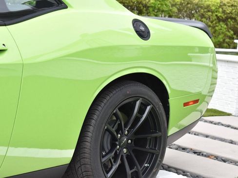 Used 2023 Dodge Challenger SRT Hellcat RWD image 16