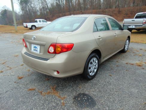 Used 2009 Toyota Corolla image 4