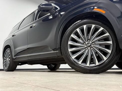 Used 2024 Hyundai Palisade Calligraphy AWD/4WD image 3