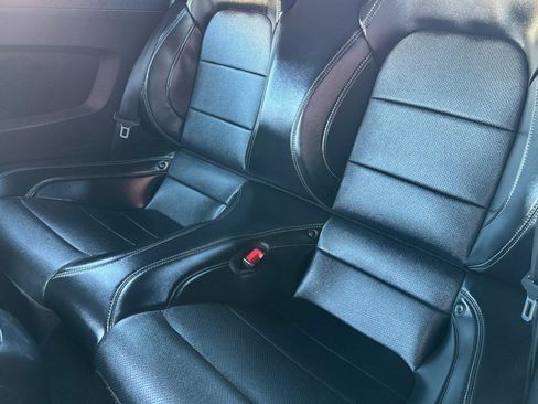 Used 2020 Ford Mustang GT Premium w/ Equipment Group 401A image 5