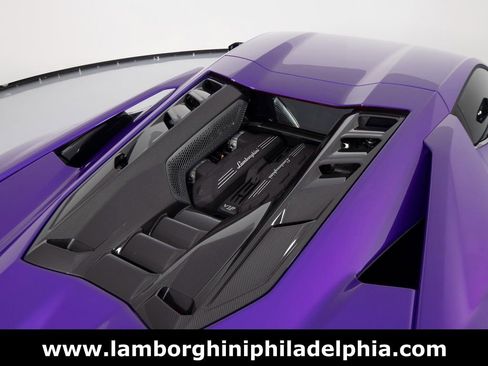 Used 2024 Lamborghini Revuelto AWD/4WD image 46
