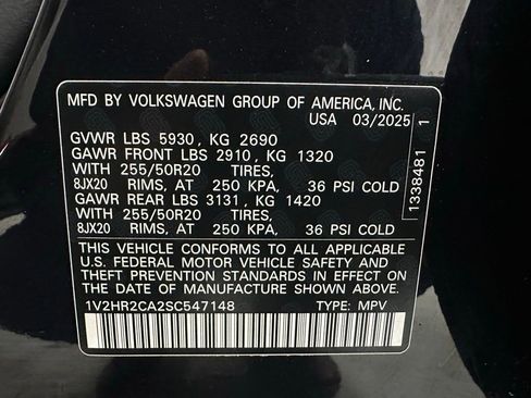 Used 2025 Volkswagen Atlas SE image 11