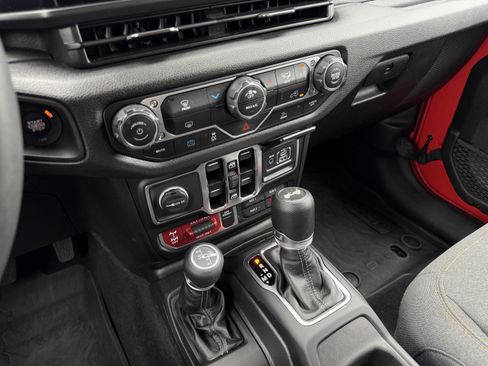 Used 2025 Jeep Wrangler Unlimited Sport S 4xe image 20