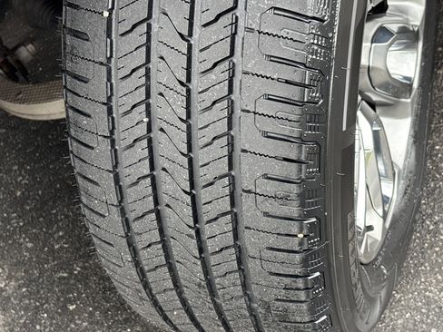 Certified 2023 RAM 1500 Laramie AWD/4WD image 13