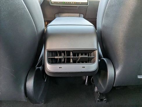 Used 2022 Tesla Model 3 image 15