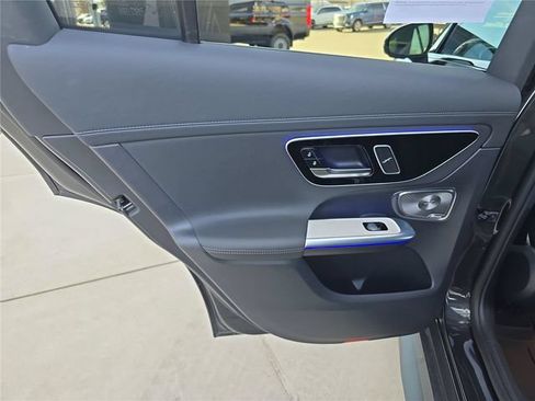 Used 2026 Mercedes-Benz GLC 300 4MATIC image 16