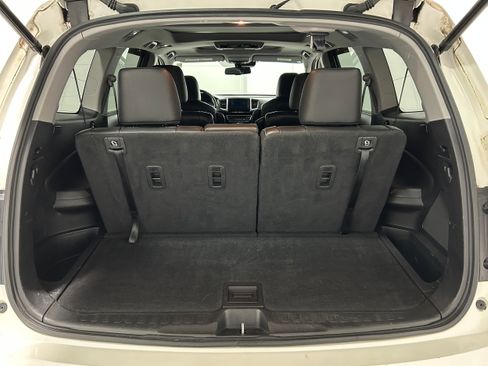 Used 2017 Honda Pilot Elite image 37