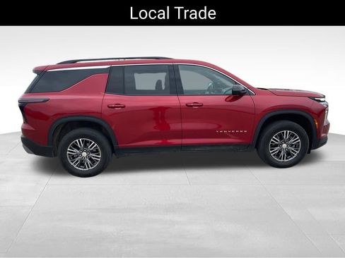 Used 2024 Chevrolet Traverse LT w/ Trailering Package image 8