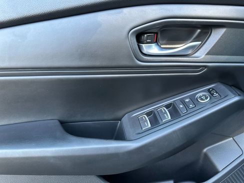 Used 2023 Honda Accord EX image 10
