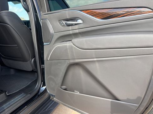 Certified 2024 Cadillac Escalade ESV Premium Luxury w/ Performance Package image 55